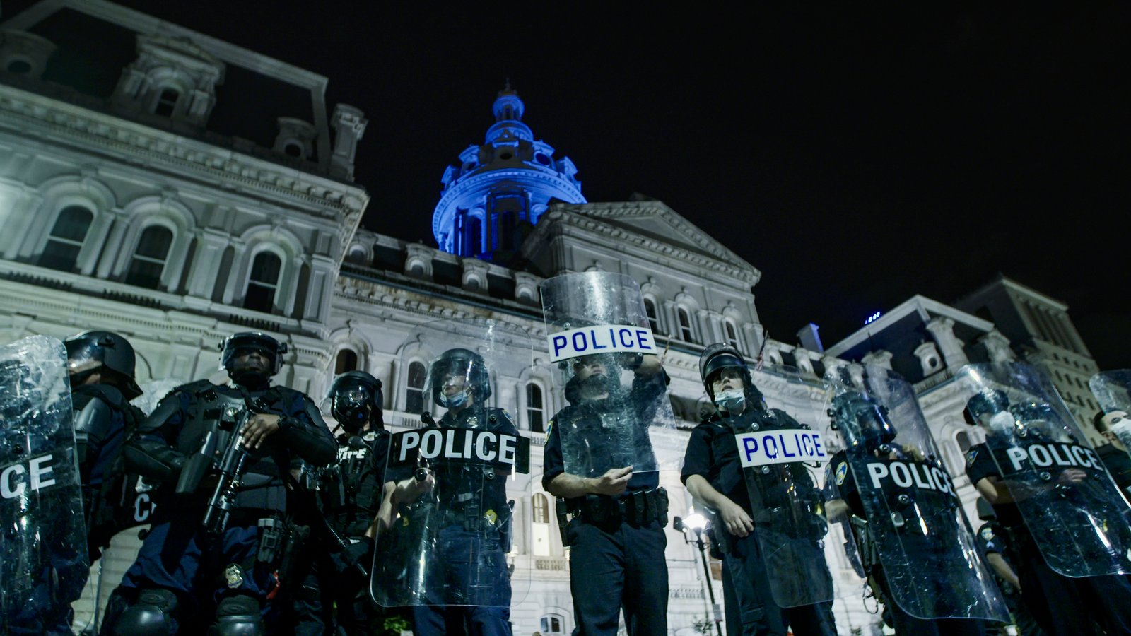 TheBodyPolitic_#3_Image_Armed_Police_Protecting_Baltimore_City_Hall_photo credit TBP