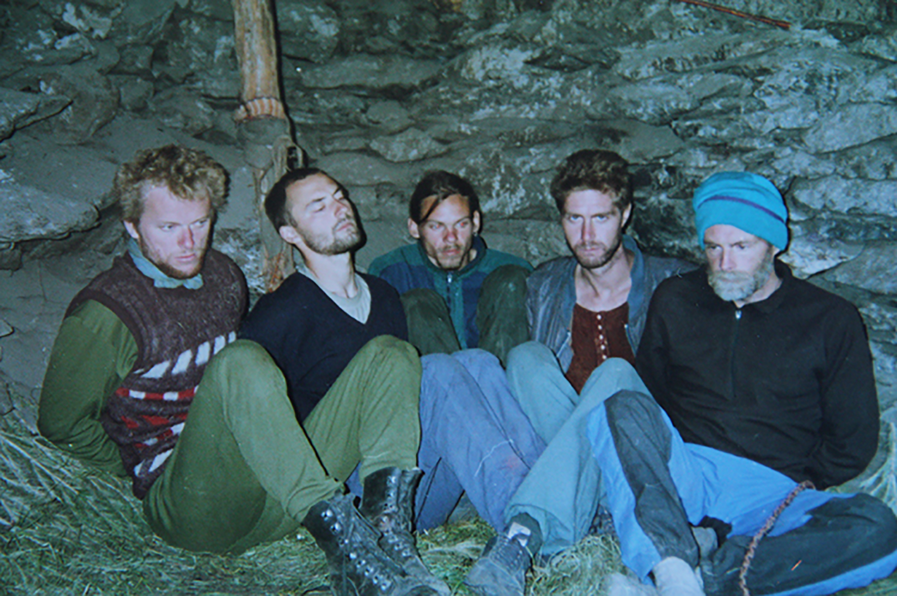 The Golden Swan_hostages_cave_1mb
